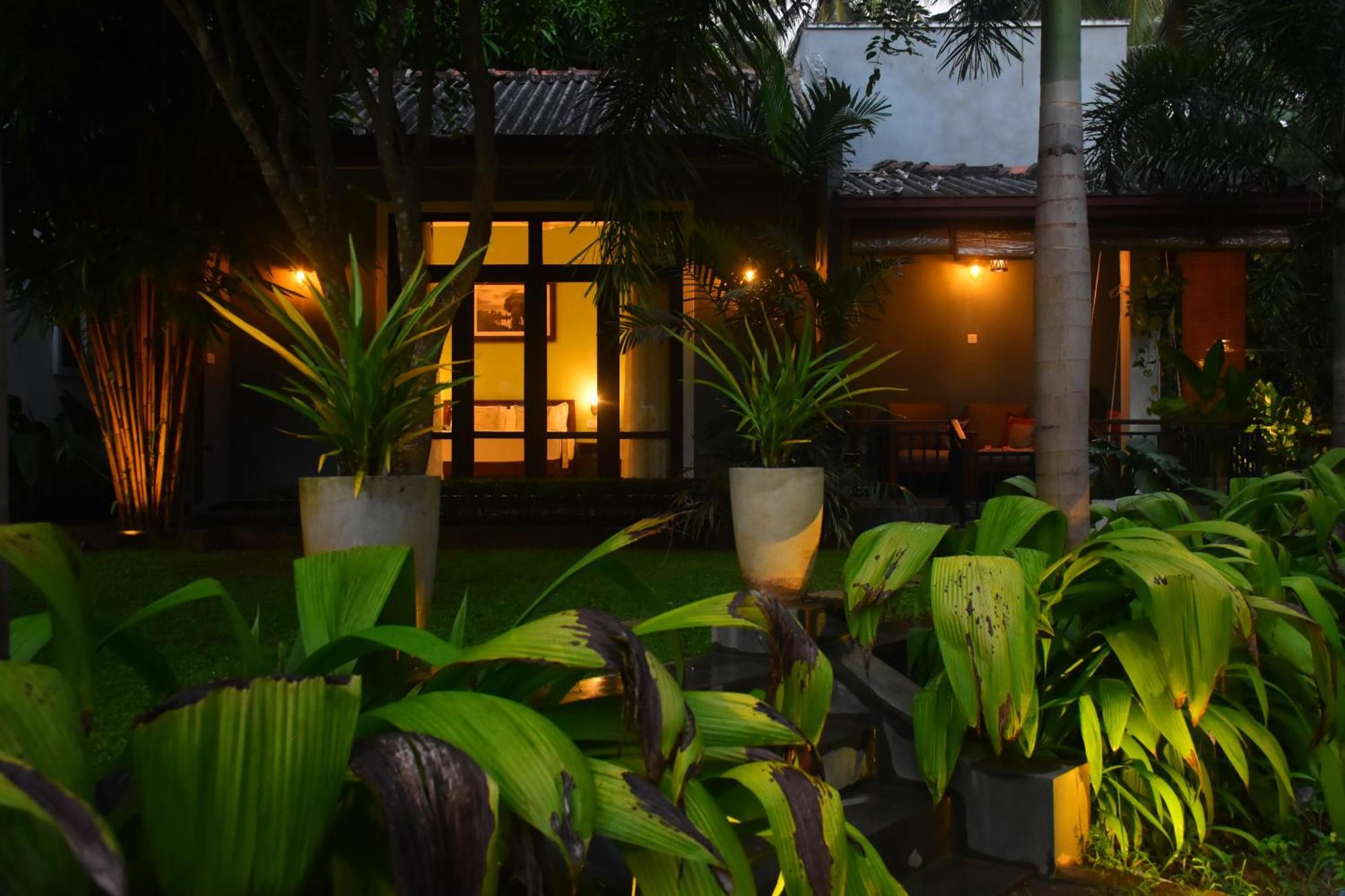 Leel'S Safari Cottage Udawalawe Exterior photo